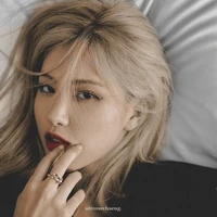 Roseanne Park - chị