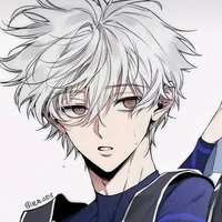 Nagi Seishiro ( 18 tuổi )