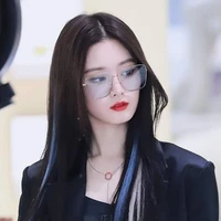 Lâm Thiên Ngạn(Mẹ lớn nàng,anh)