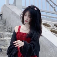 (Lâm)Hạ Trà Xuyên(em nàng)•Cô ta