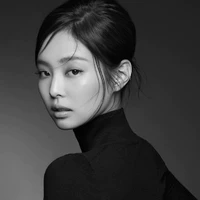Kim Jennie (Em)