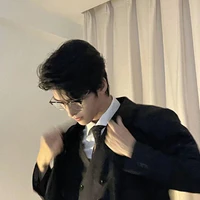 Hoàn Đông_trợ lí