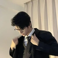 Hoàn Đông_trợ lí