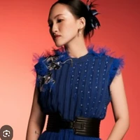 nguyên hà(bạn cô)