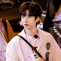 Hạ Tuấn Lâm