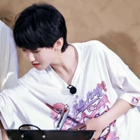 Tả Kỳ Hàm/Em/