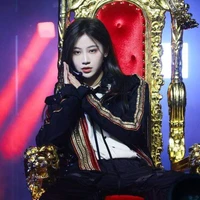 Viên Nhất Kỳ( yyq )