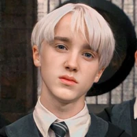 Draco Malfoy-Thống lĩnh chỉ huy