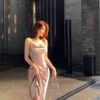  Triệu Ánh Kim Hồng 