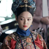 Kim Ngọc Nghiên-Gia Tần