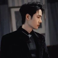 Vương Nhất Bác ( Baba nuôi cậu )