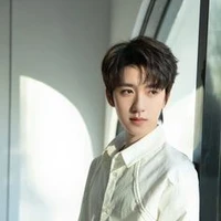 Hạ Tuấn Lâm ( cậu )