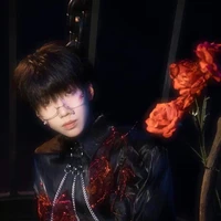 Nhiếp Vĩ Thần(Thần)