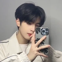 Doãn Văn Hàm Dương_Hắn