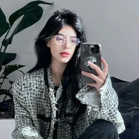 Vương Giai Tuệ ( Cô )