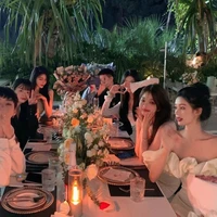 Học sinh trong trường