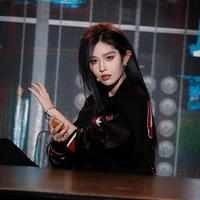 Vương Dịch [ 11 ]