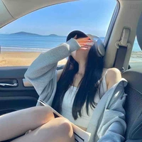 Nghiêm Vy - Cô