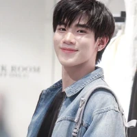 Fourth - bạn thân em