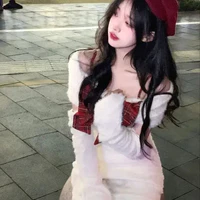 Hồ Thiên Hương/@Hươngxinhgai