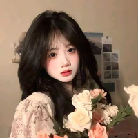 Lục Thanh Hà ( em họ các anh )
