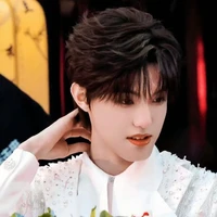 Trương Trạch Vũ - Hắn