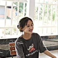 NGÔ THẢO NGUYÊN(nguyên ngớ ngẩn)