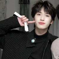 Nghiêm Hạo Tường-Alpha (anh ta)