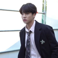 Jeon JungKook_em
