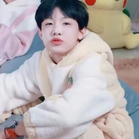 Tiểu Vũ là maknae