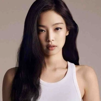 Kim Jennie - Em