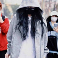 Vương Dịch ( cô)