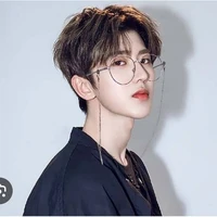 Trương Trung Quân_Quản lí của OVL