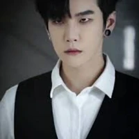 Lão tam (Hoắc Nhất Nam )