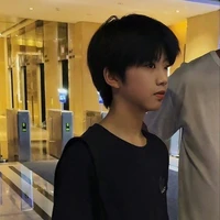 Trương Hàm Thụy(y)