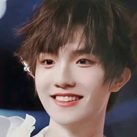 tác giả hay mấc cỡ><