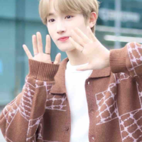 Hyuk ( Bon Hyuk ) 