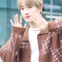 Hyuk ( Bon Hyuk ) 