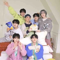 All ( trừ Hanbin ) 