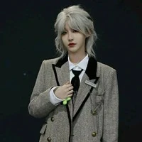 Vương Hiểu Giai(chị Nhất)