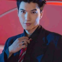 Trần Minh Hiếu_HIEUTHUHAI_1999