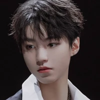 Vương Tuấn Khải