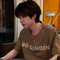 •Hạ Tuấn Lâm