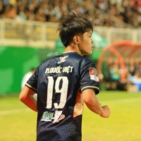 Nguyễn Quốc Việt - Vịt