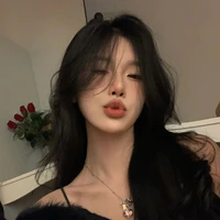 Hoàng Thùy Anh