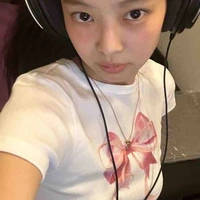 Kim Jennie ( em )