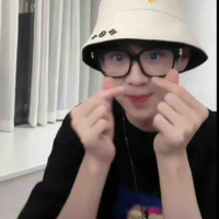  Giaii Lươnggggg ( ẻm )