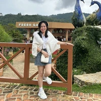  Yến Huỳnh 