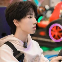 Dương Bác Văn_hắn