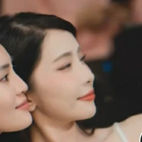 Phạm Quỳnh Nga  - chị